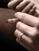 2007_smokers_hand